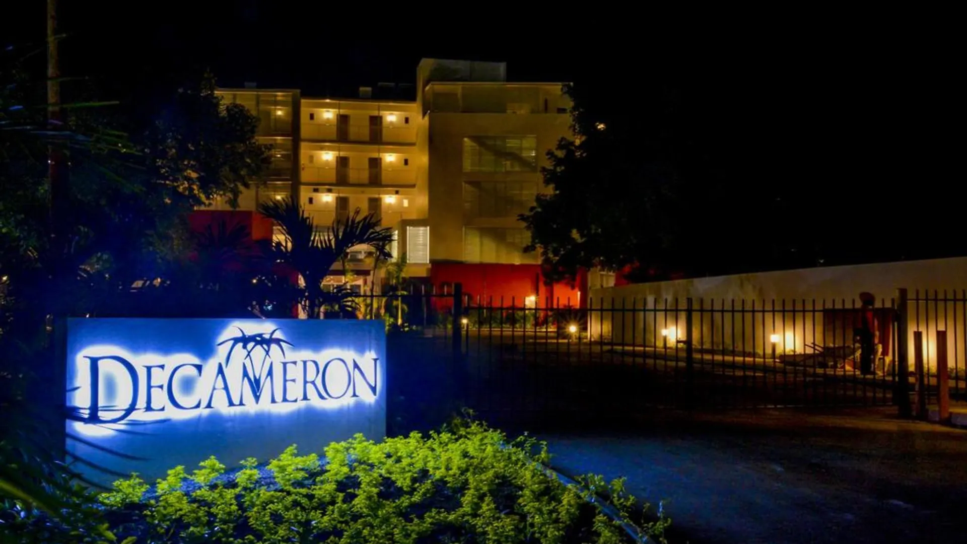 Grand Decameron Montego Beach, A Trademark All-Inclusive Resort Montego Bay 3*,