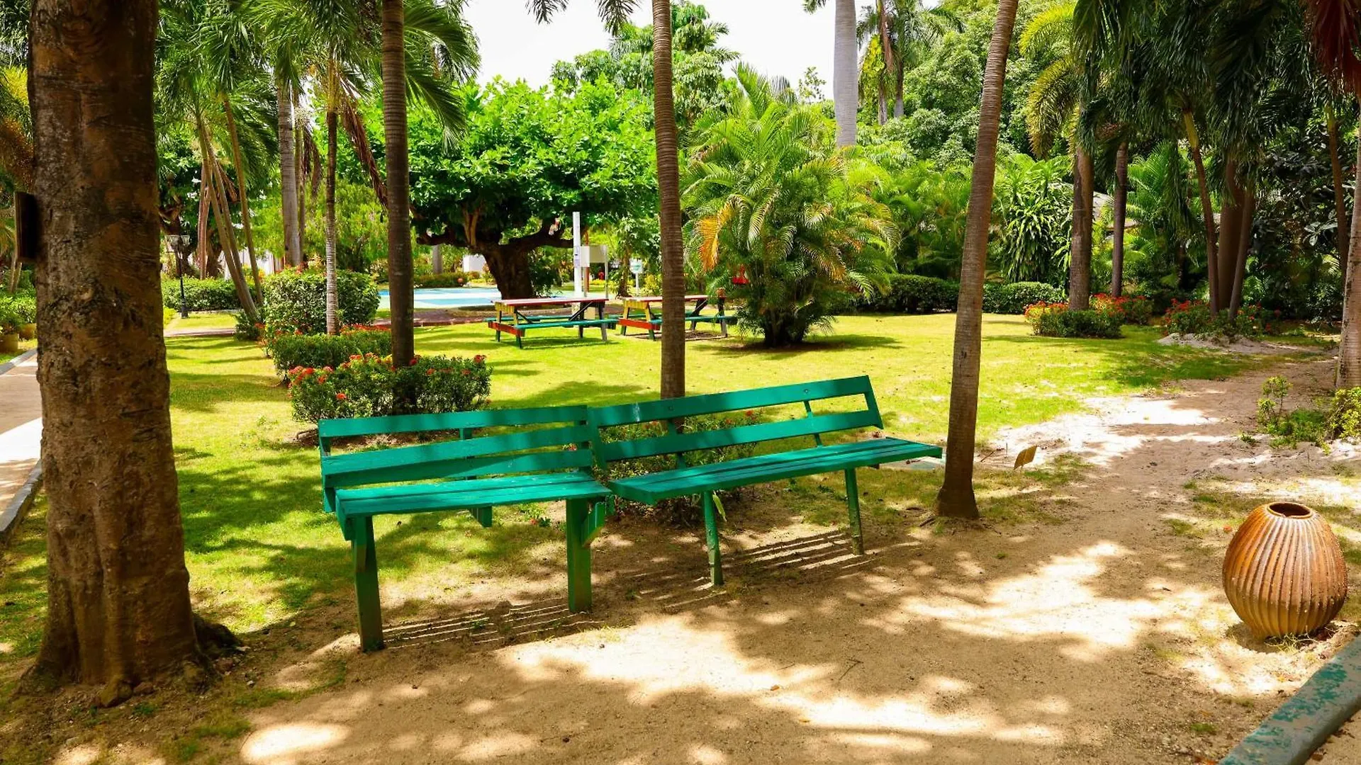 Grand Decameron Montego Beach, A Trademark All-Inclusive Resort Montego Bay Jamaica
