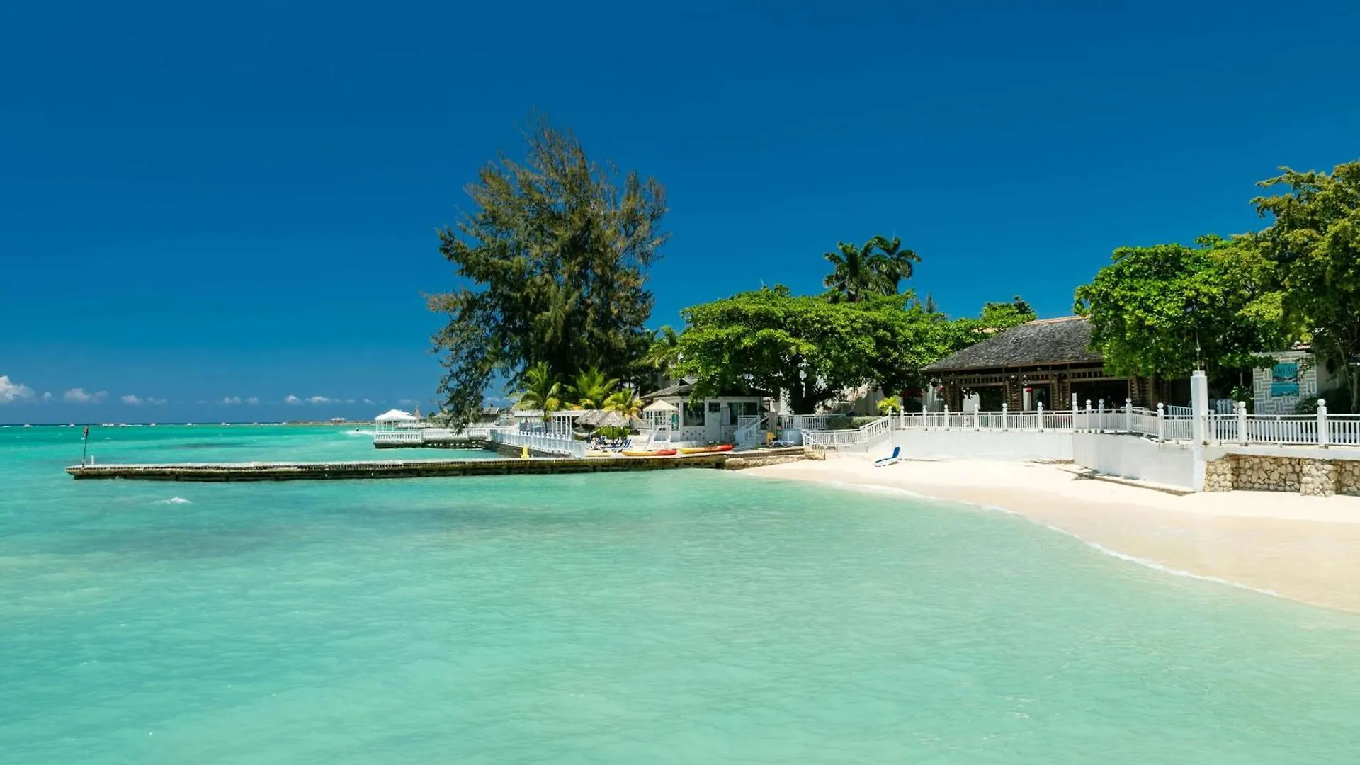 Grand Decameron Montego Beach, A Trademark All-Inclusive Resort Montego Bay Jamaica