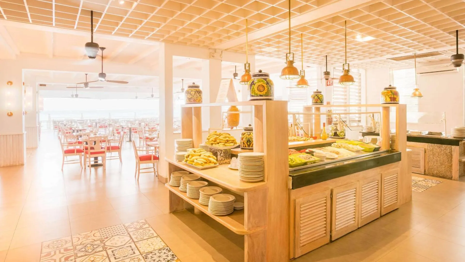 Grand Decameron Montego Beach, A Trademark All-Inclusive Resort Montego Bay
