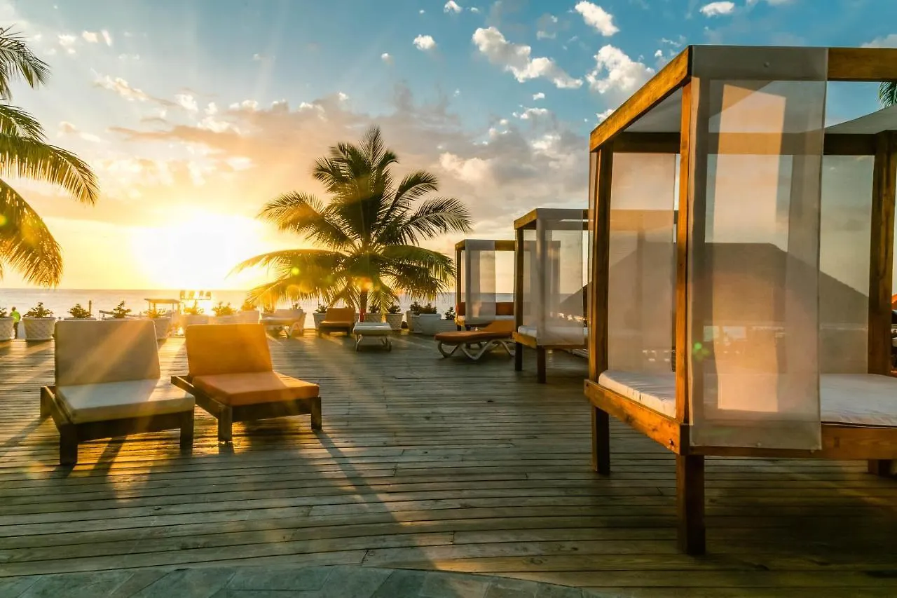 Grand Decameron Montego Beach, A Trademark All-Inclusive Resort Montego Bay