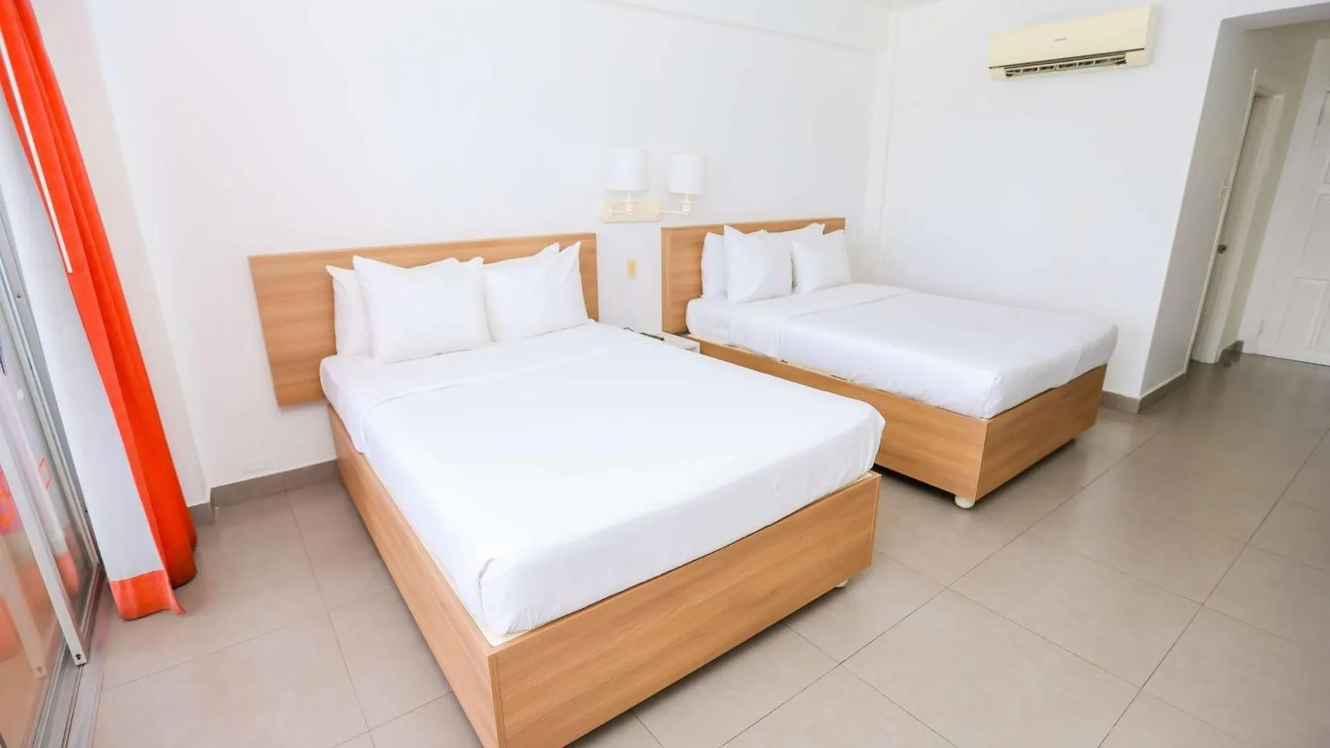 Grand Decameron Montego Beach, A Trademark All-Inclusive Resort Montego Bay