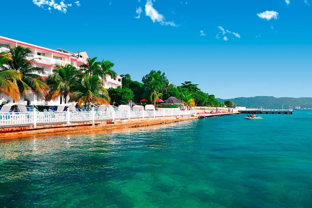 Grand Decameron Montego Beach, A Trademark All-Inclusive Resort Montego Bay 3*,