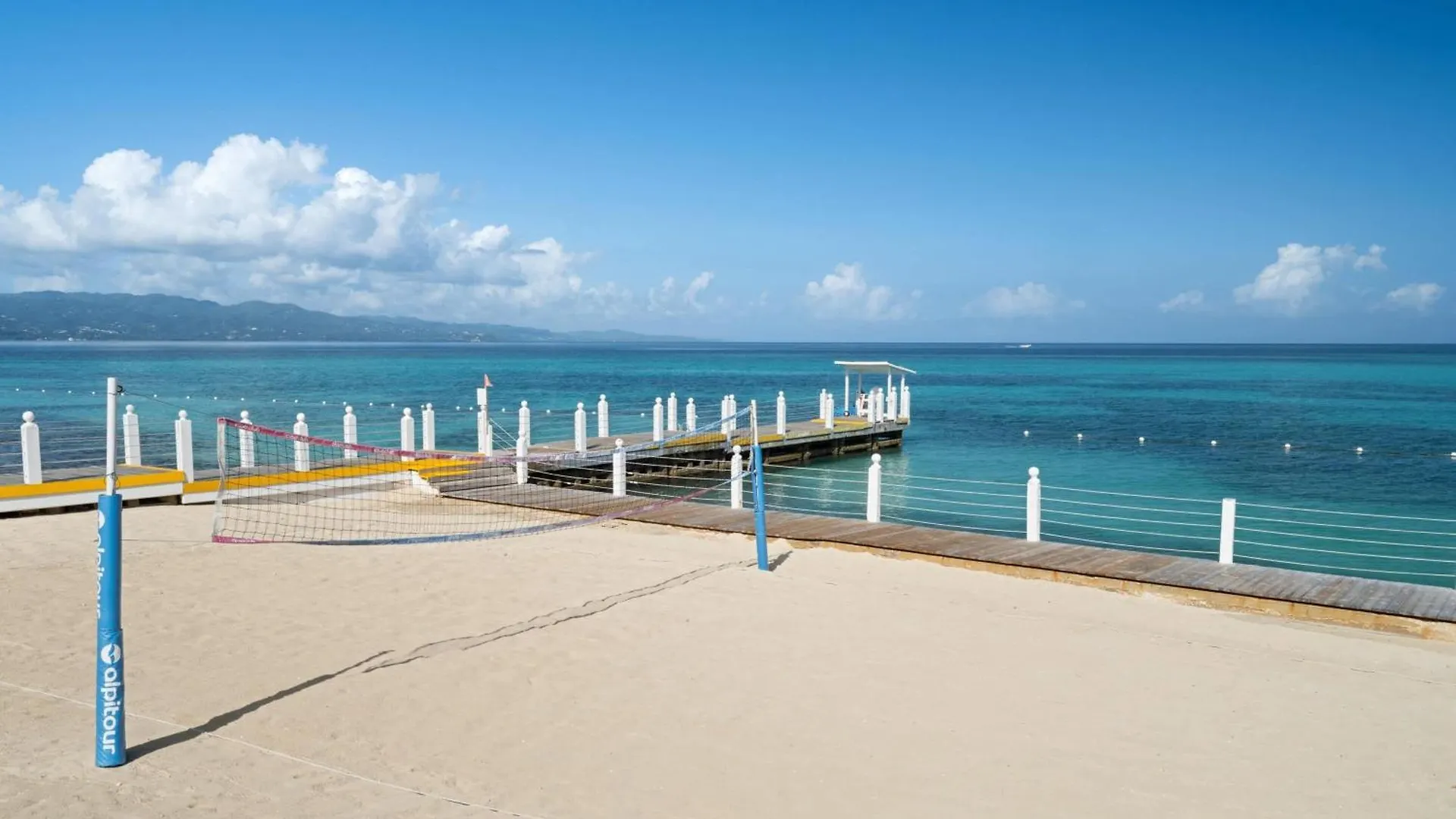 Grand Decameron Montego Beach, A Trademark All-Inclusive Resort Montego Bay 3*,